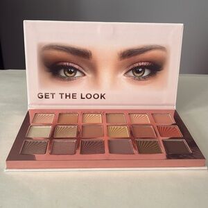 Ellen Tracy Nude Eyeshadow Palette – 18 Glam Shades, Matte & Shimmer